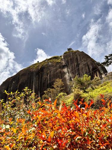 Guatape Hotel | HOSPEDAJE VILLA SAMARA - cerca de la piedra - GUATAPÉ