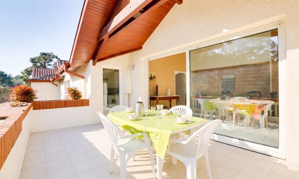 Soorts-Hossegor Apartment | HOSSEGOR Downtown, sleeps 4