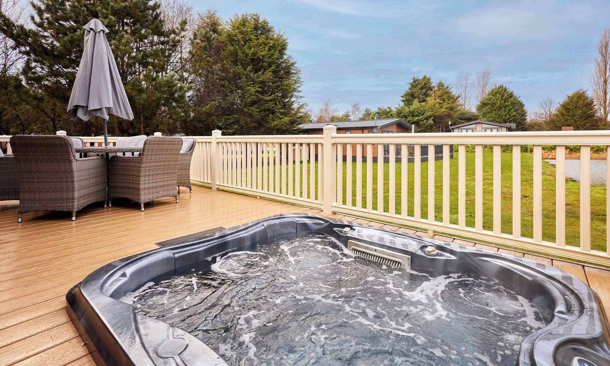 Allerthorpe Ski Chalet | Host & Stay | Bramble Lodge