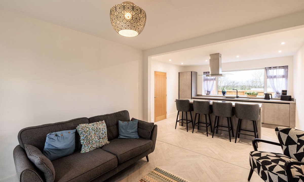 Garforth House | Host & Stay | Hawthorn Bank