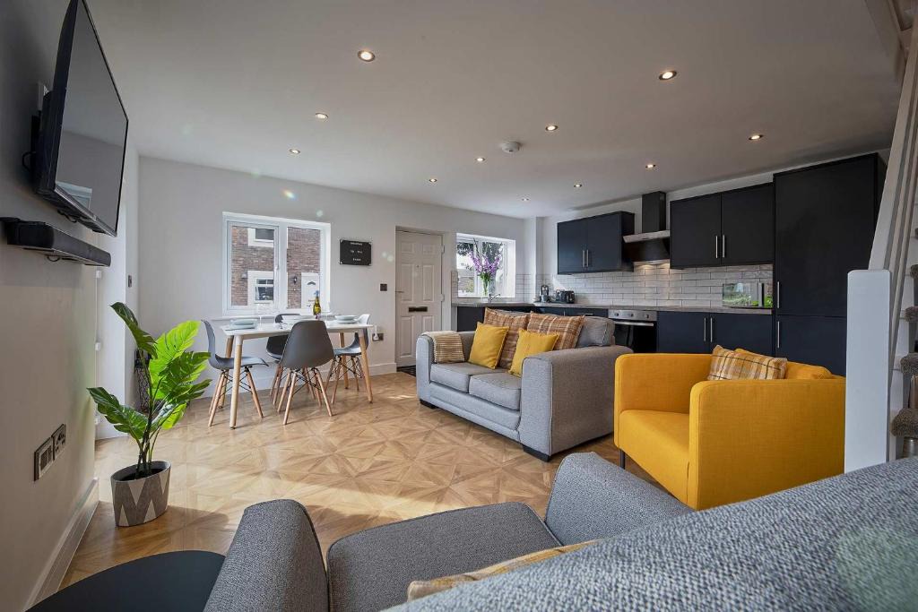 Beadnell House | Host & Stay - The Bach