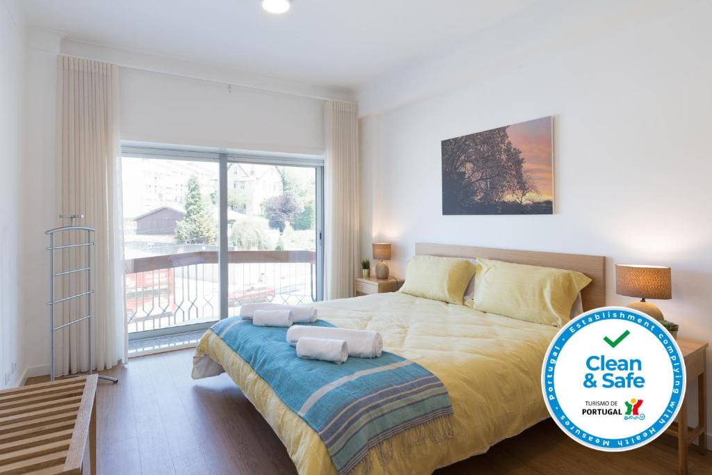 Santa Marinha Apartment | Host Wise - Annas Flats II