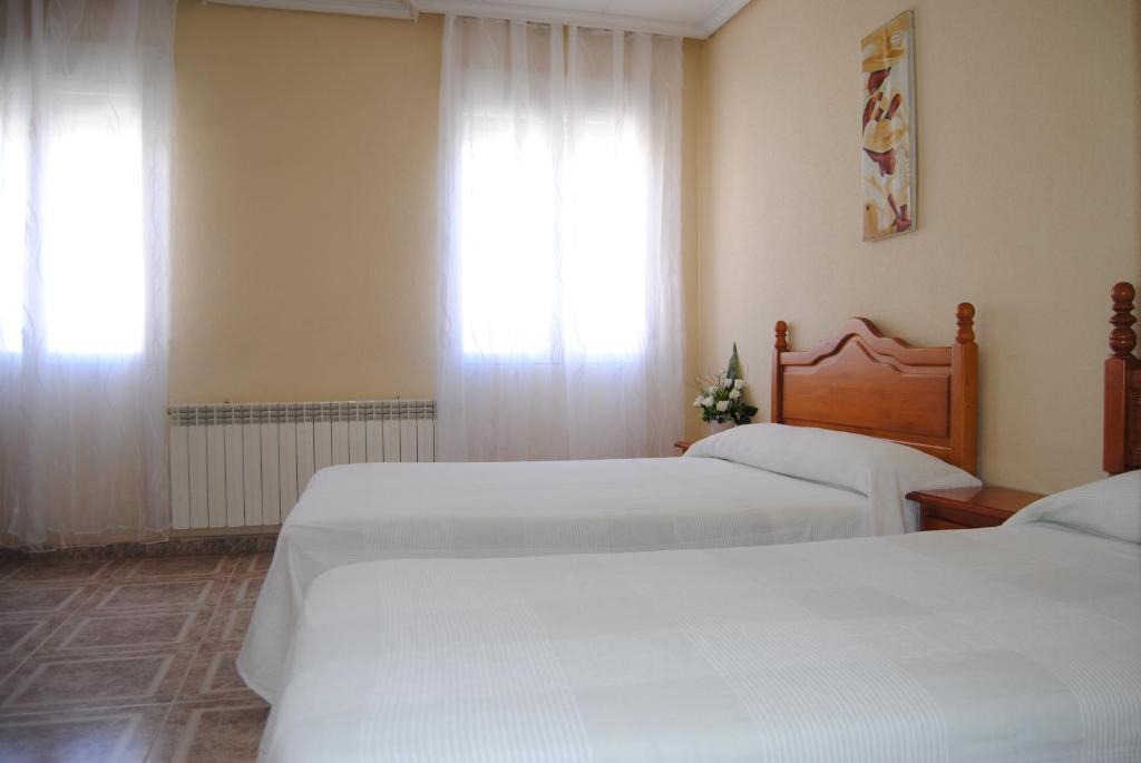 Ocana House | Hostal Ávila