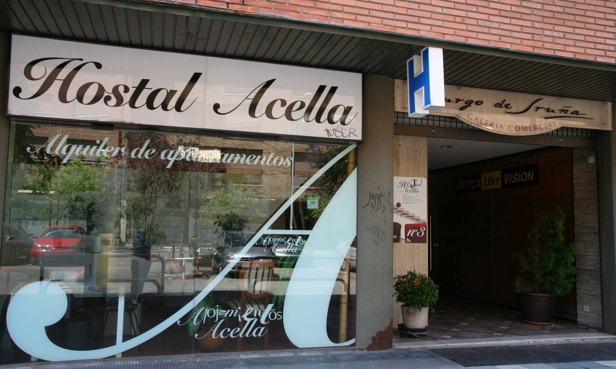 Ermitagana Hostel | Hostal Acella