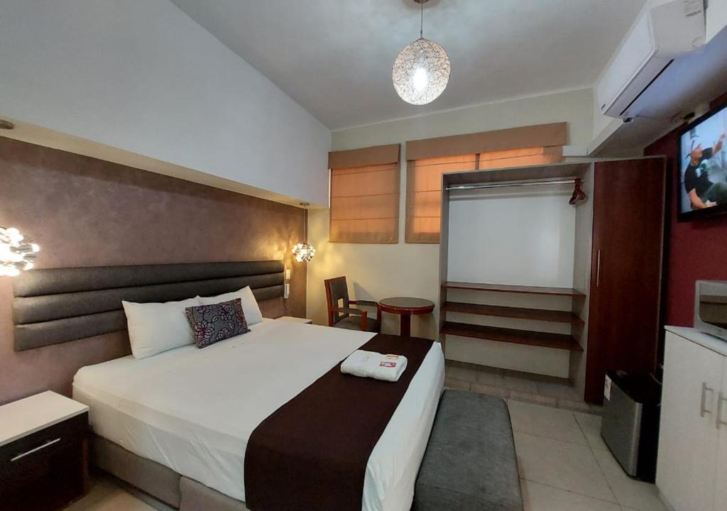 Ilo House | Hostal Atenea