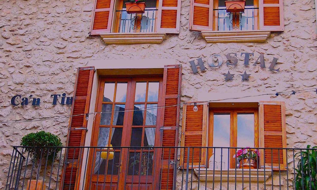 Alaro Hostel | Hostal Ca'n Tiu