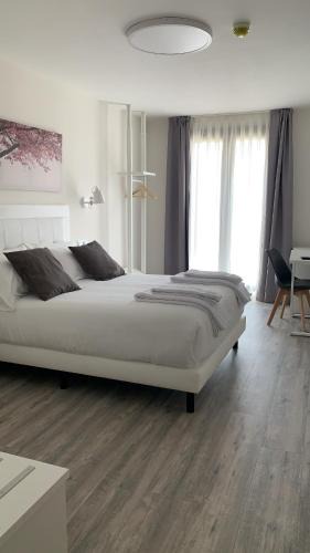 Carrion de los Condes House | Hostal Comfort Suites