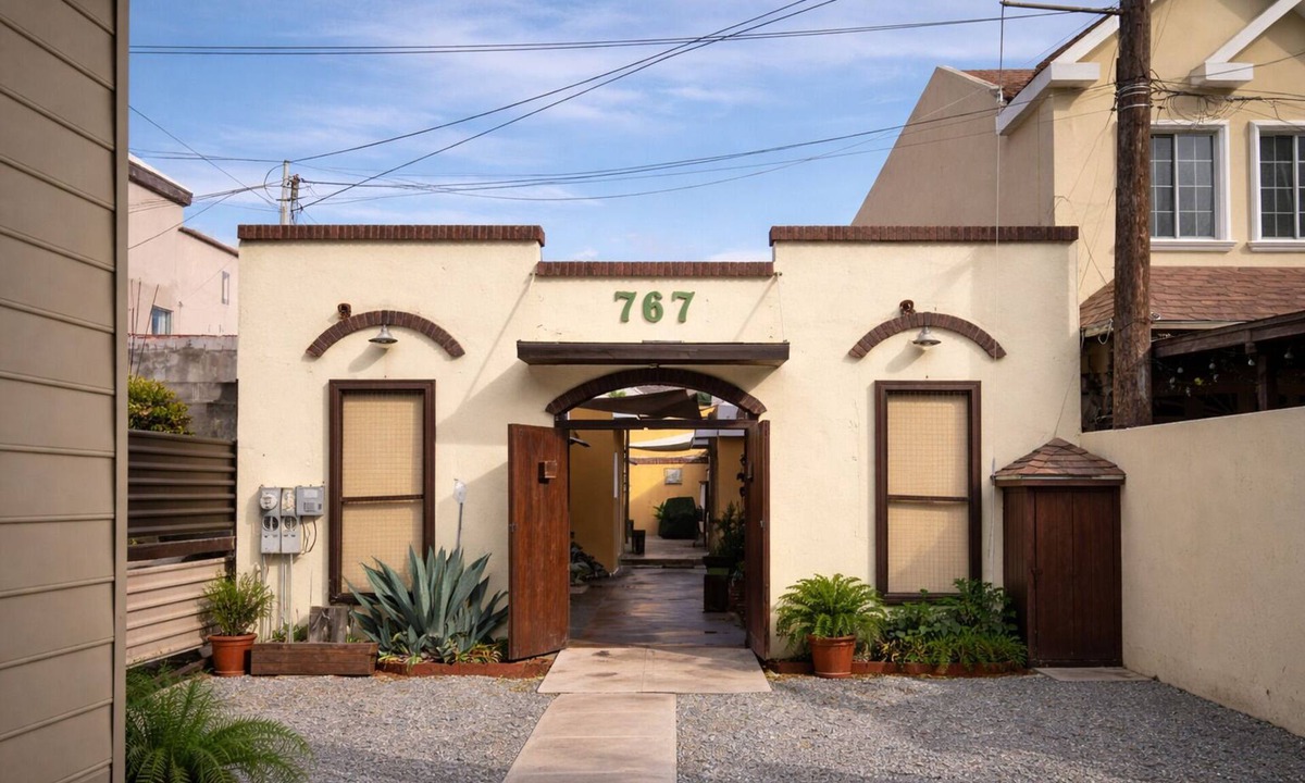 Valle Dorado Hotel | Hostal Ekda