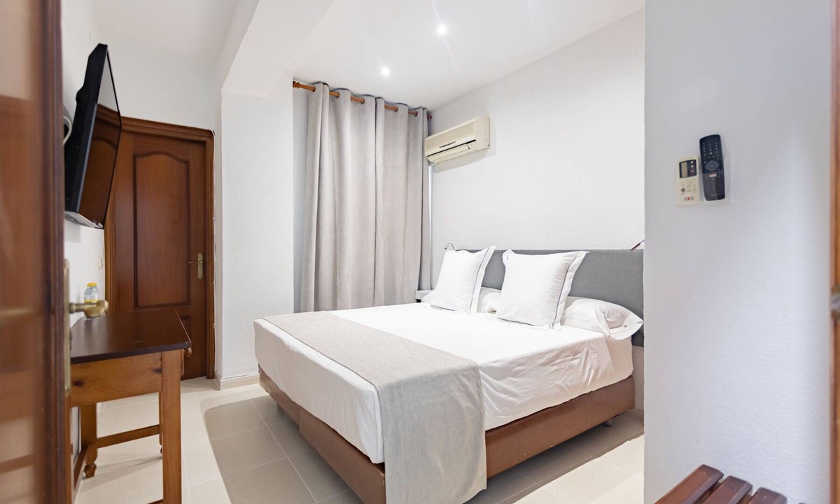 El Ejido Hotel | Hostal La Costa