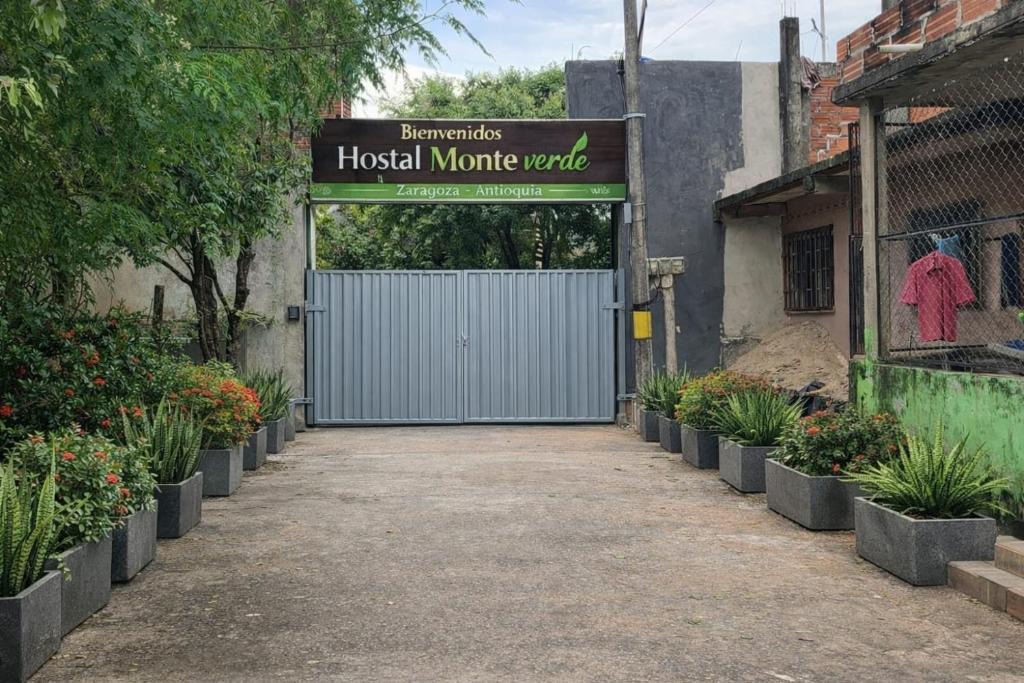 Zaragoza Apartment | Hostal Monte Verde