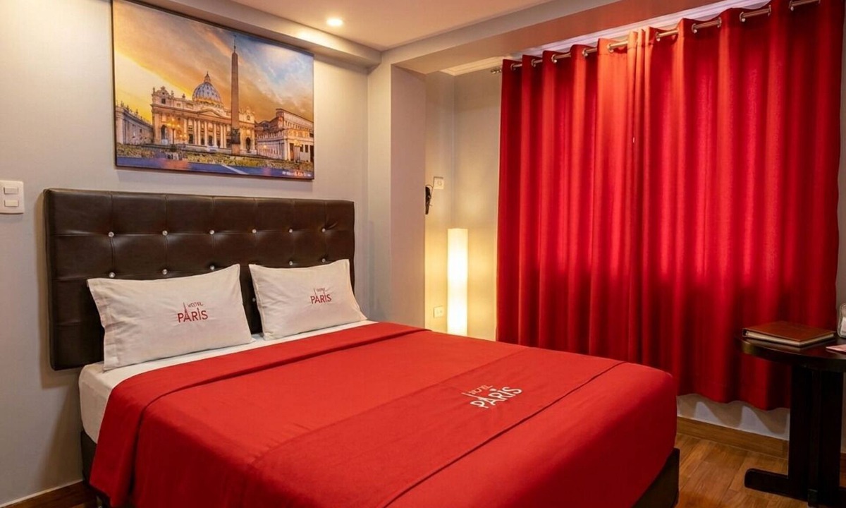 San Martin de Porres Hostel | HOSTAL PARIS 1