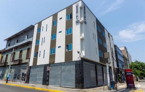 La Victoria Hotel | Hostal Plaza Grau