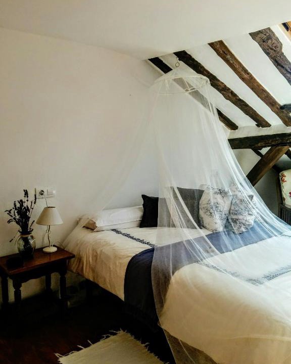 Navarredonda de Gredos House | Hostal Refugio De Gredos