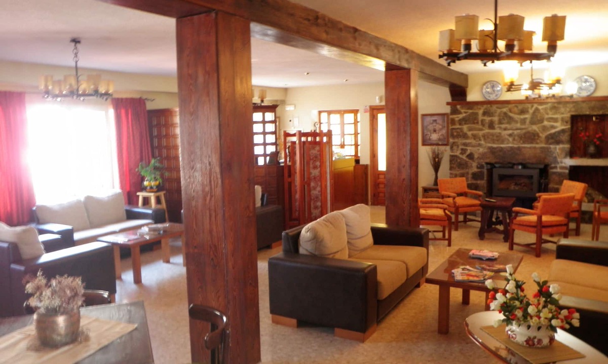 El Espinar Hostel | Hostal Siete Picos