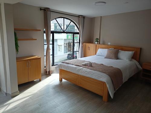 Miraflores Bajo House | Hostal Tayupanda