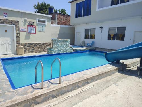 Manta Bed & Breakfast | Hostal villa escondida