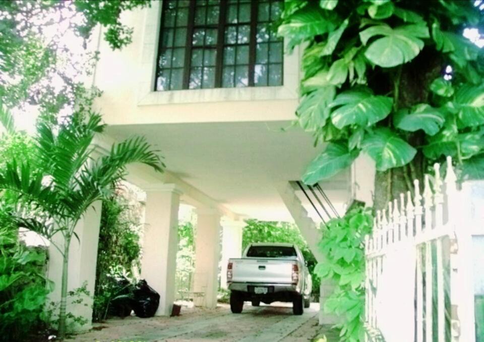 Tizimin House | Hostal y Camping Villa Mercedes