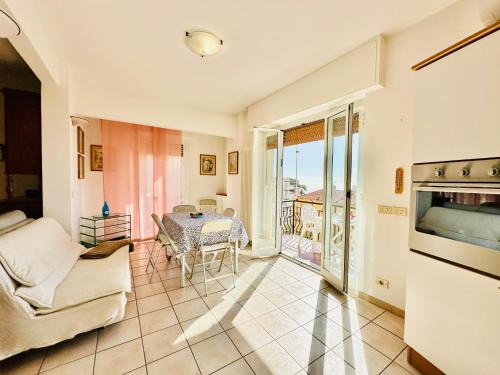 Finale Pia Apartment | Hostdomus - Grace Apartment