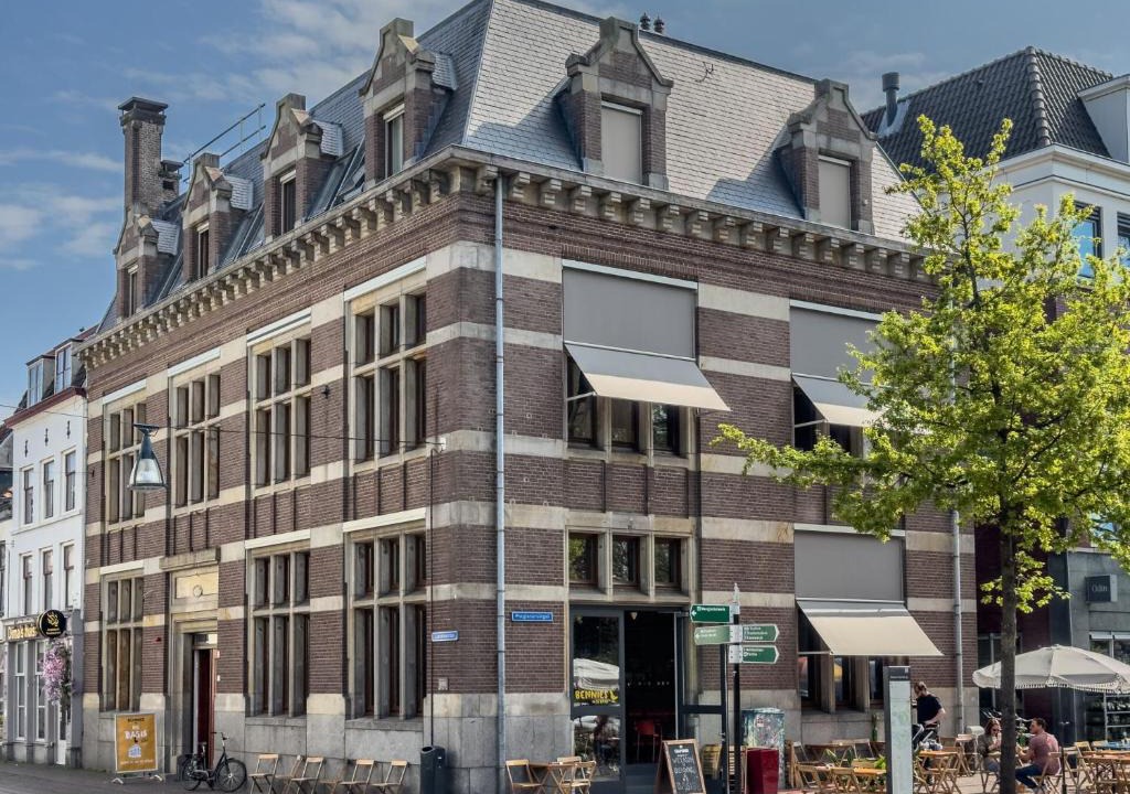 Zwolle City Centre Hostel | Hostel & Bar De Basis