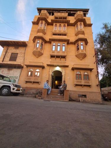 Kanoi Hostel | Hostel city views
