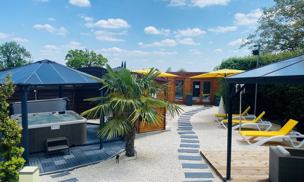 Montmarault Hotel | Hostellerie du Centrotel et Spa