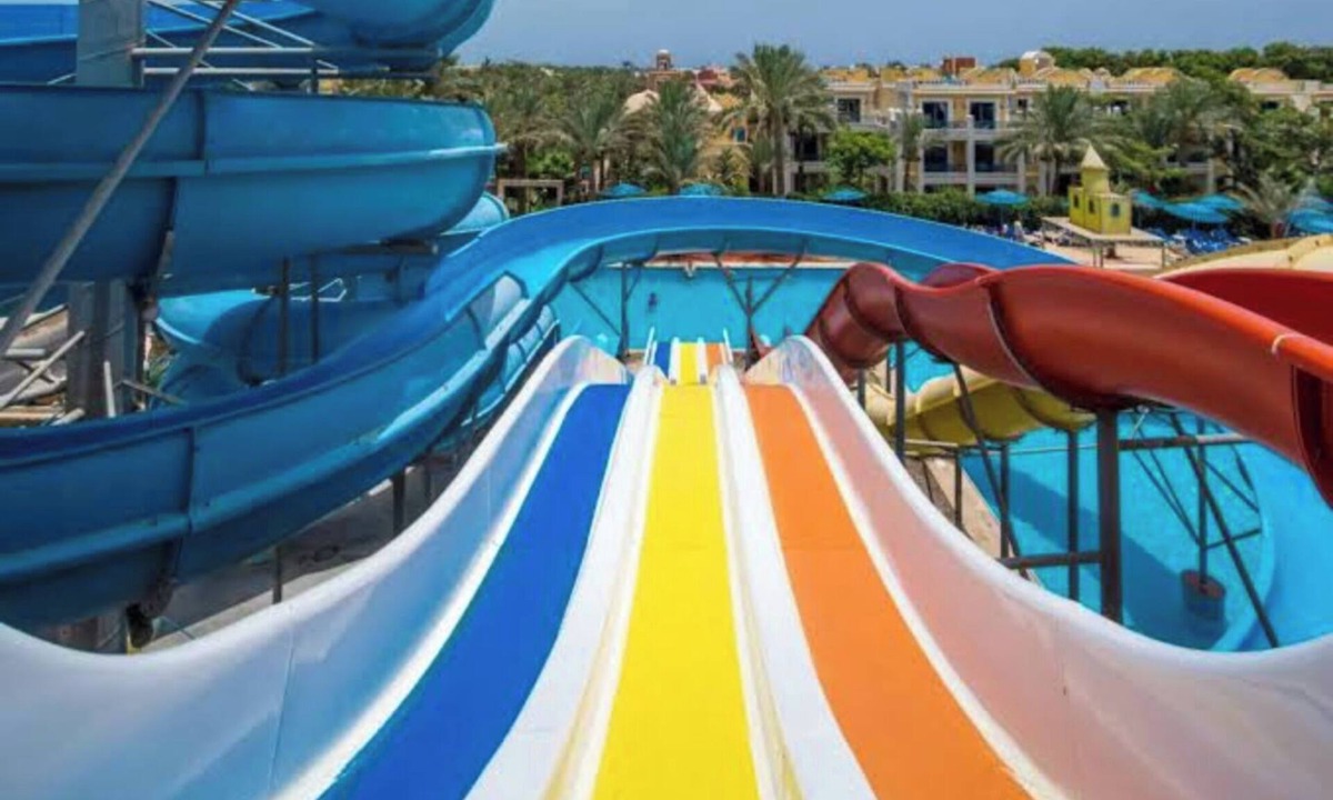 Al Mamsha El Seyahi Ski Chalet | Hostgool Chalets in mirage bay Resort &aqua park