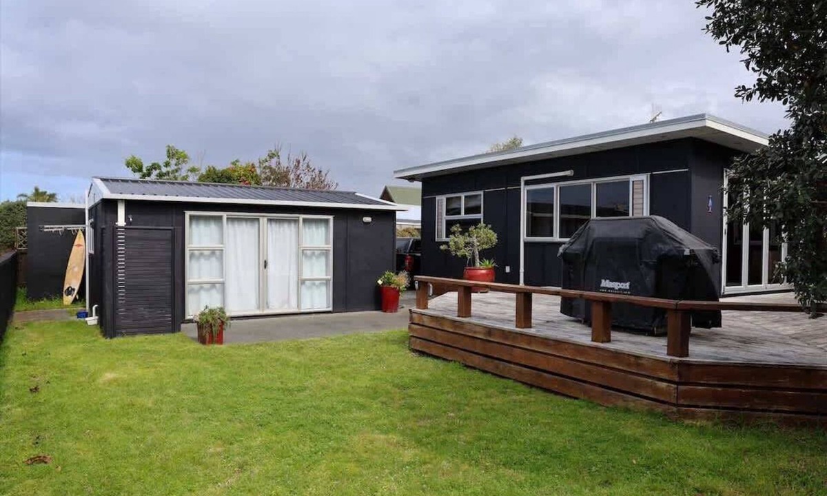 Whangamata House | Hosts on the Coast Sandy Toes on Sylvia