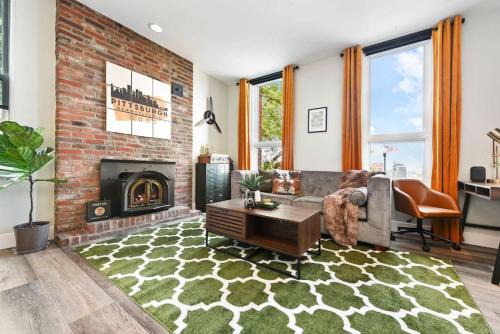 Mount Washington Apartment | HostWise Stays - The Grandview - Great City Views - Private Parking