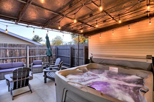 Lamar Heights Area House | Hot Tub and Pool Table in Large Arvada Home