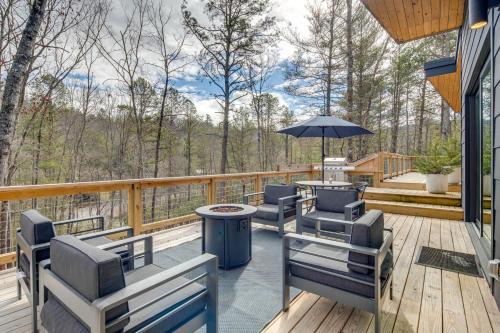 Pisgah Forest House | Hot Tub + Fire Pit: Modern North Carolina Retreat