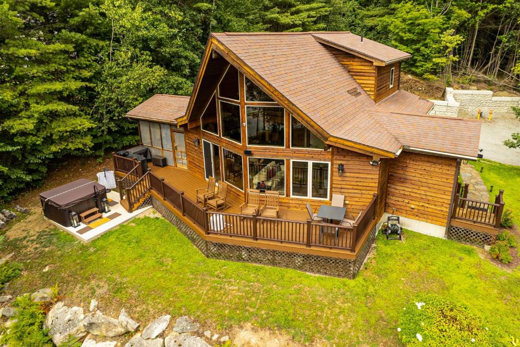 Hinsdale House | Hot Tub, Lake Views! All-Season Hinsdale Haven