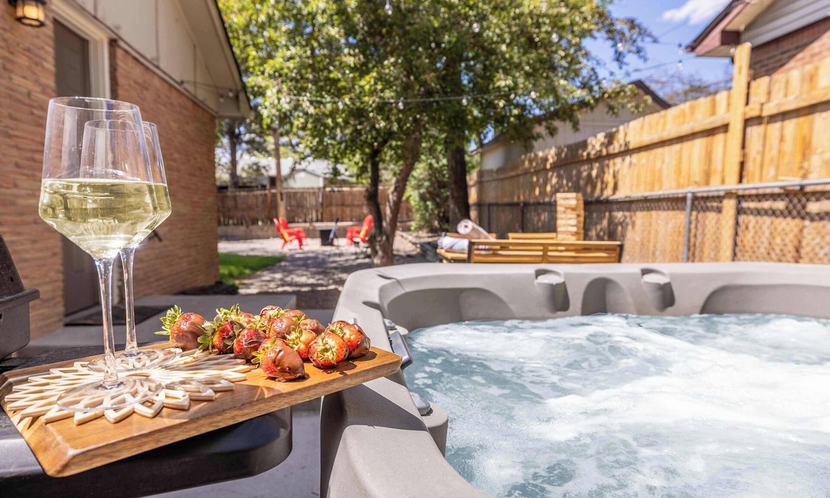 South Westminster House | Hot Tub | Movie Theater | Game Console | Denver