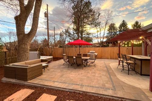 Lamar Heights Area House | Hot Tub, Pool Table, Fireplace, Sunny Patio