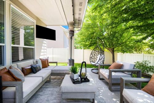 Northwest Boise City House | Hot Tub - Sauna - Fire Pit - Ping Pong - Darts