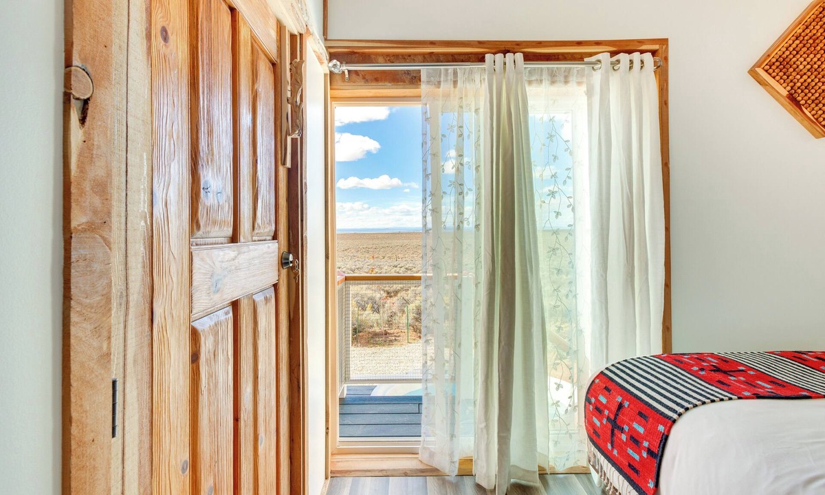 El Prado Apartment | Hot Tub, Sunset Views! Couples Escape in El Prado