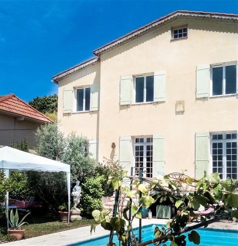 Sud Bed & Breakfast | Hote-Aix-Centre-garage-piscine