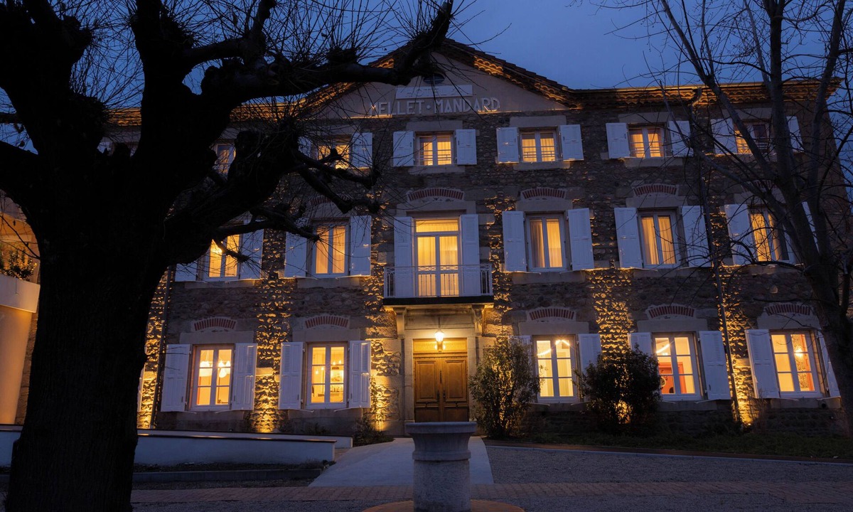 Saint-Just-Saint-Rambert Hotel | Hôtel 2M, The Originals Relais