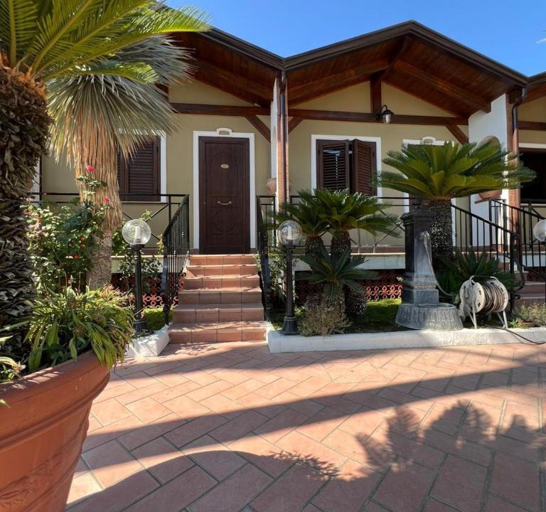 Giugliano in Campania Hotel | Hotel 2000