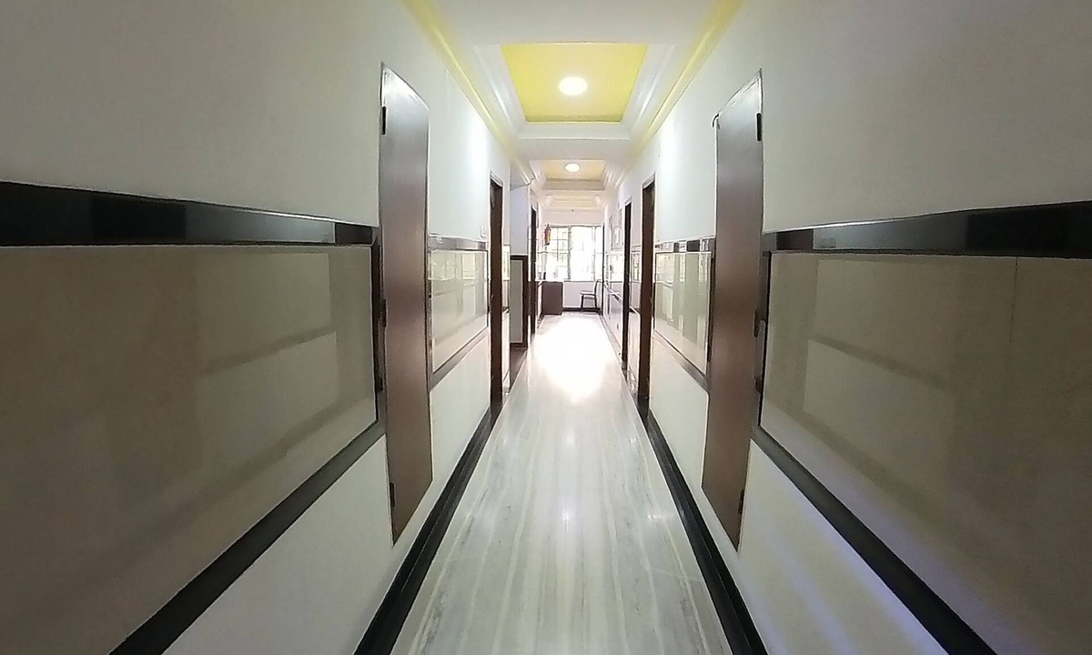Periamet Cabin | Hotel adithya