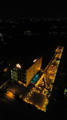 Sauraha Hotel | Hotel Aikawa