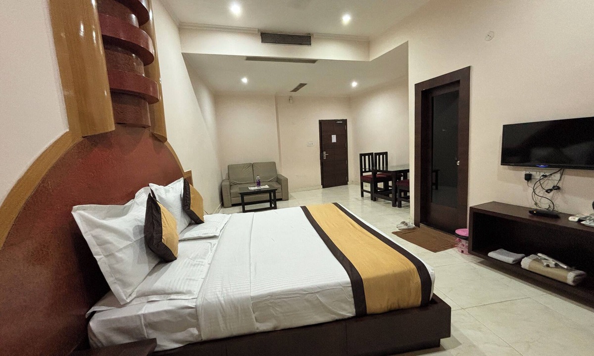 Bastar Hotel | Hotel Akanksha