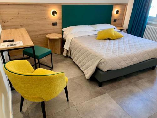 Tiarno di Sotto Hotel | Hotel Alla Perla