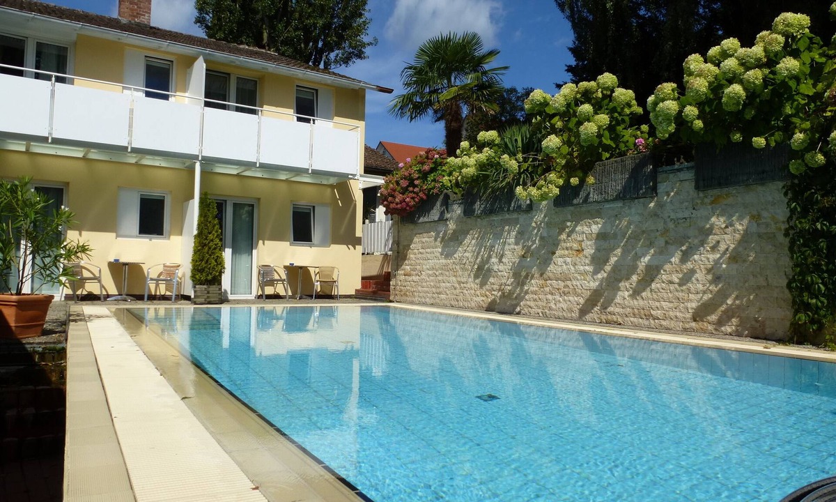Ueberlingen Hotel | Hotel Alpenblick Garni
