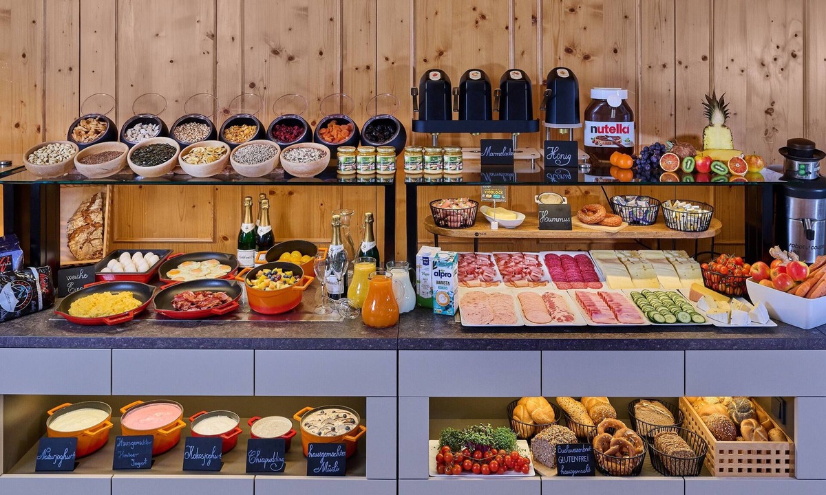 Neutraubling Hotel | Hotel am See