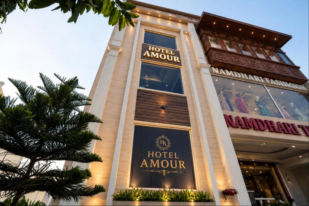 Zirakpur Hotel | Hotel Amour Chandigarh Zirakpur