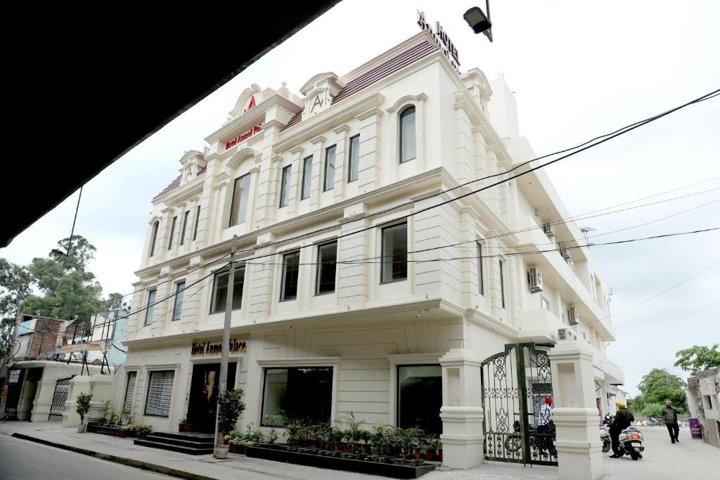 Banga Hotel | Hotel Anmol