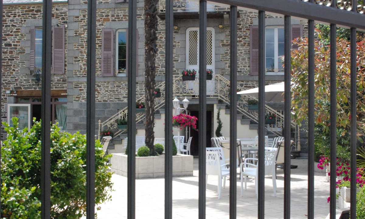 Pontorson Hotel | Hotel Ariane