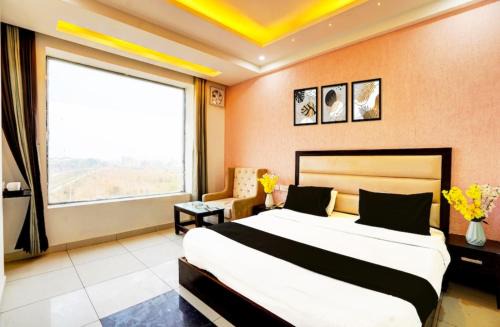Meerut Hotel | Hotel Aroma Regency