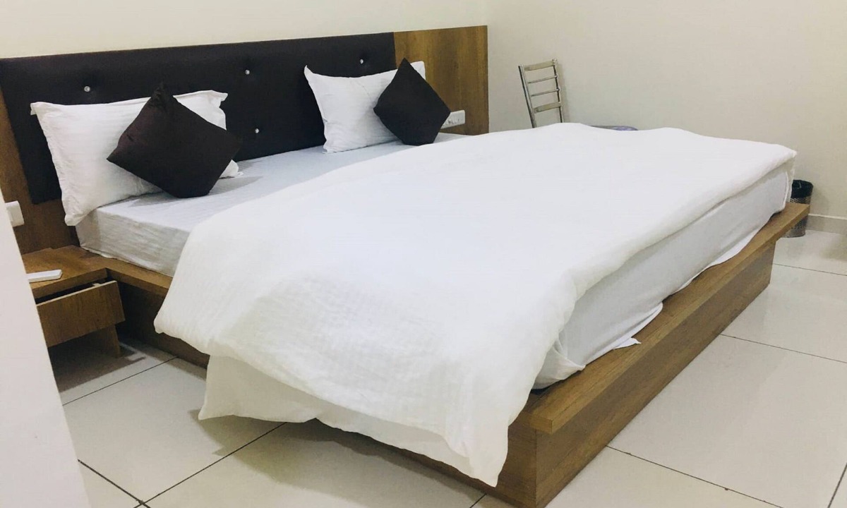 Changodar Hotel | Hotel Arsh Inn