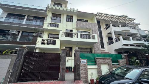 Noida House | Hotel Ashray Noida